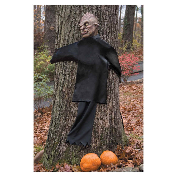 PMU Halloween Party Decoration Accessory Mens Peeping Tree Hugger Scary Lawn Decor (1/Pkg) Pkg/1